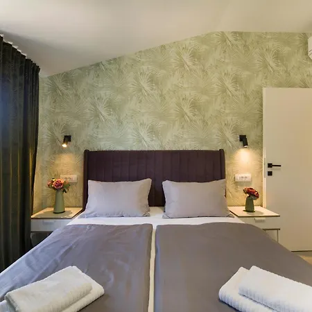 Lejlighed Luxury Joy In New - With Heated Pool Split