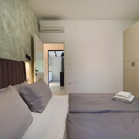 Luxury Joy In New - With Heated Pool Lejlighed *