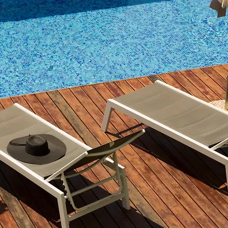 Luxury Joy In New - With Heated Pool Split