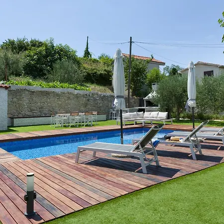 Luxury Joy In New - With Heated Pool
