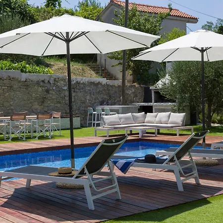 Luxury Joy In New - With Heated Pool *